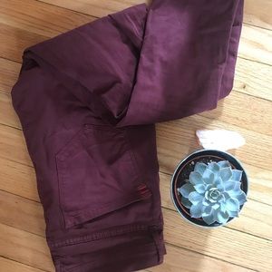 UO High-waisted jeans